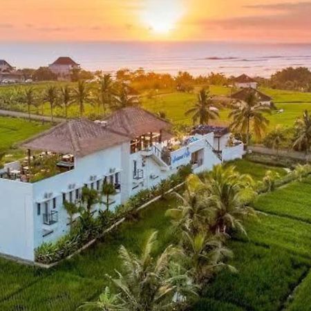 Swell Hotel, Pool Bar & Restaurant Tanah Lot Dış mekan fotoğraf
