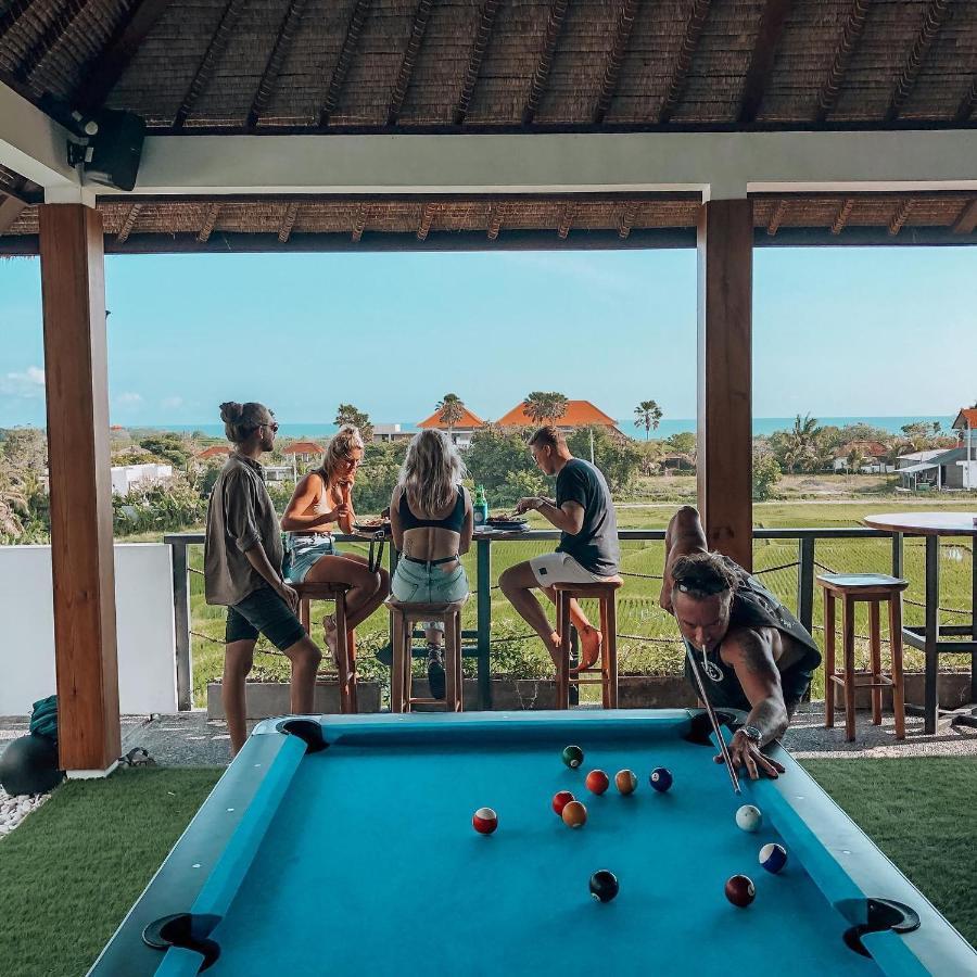 Swell Hotel, Pool Bar & Restaurant Tanah Lot Dış mekan fotoğraf